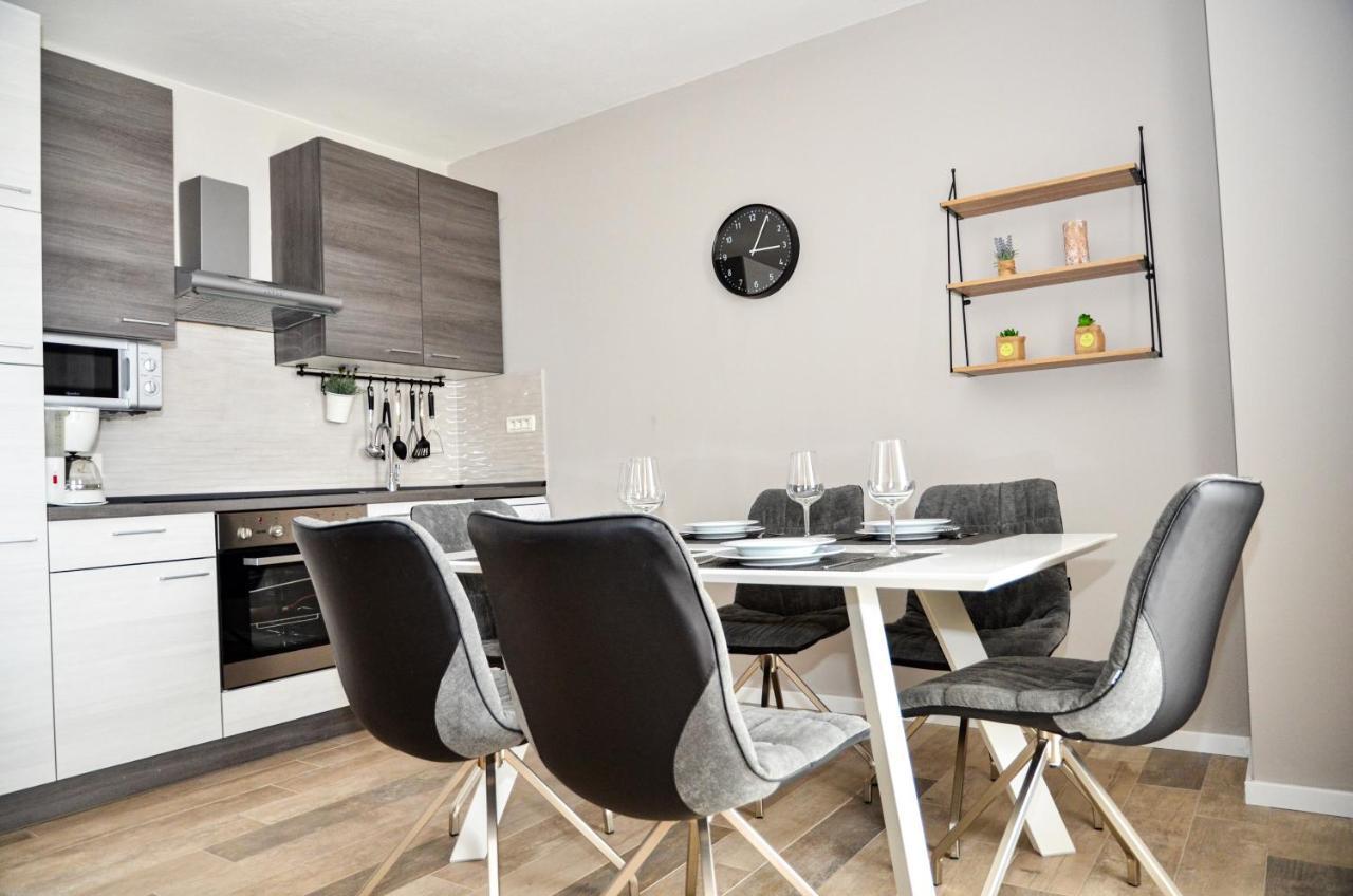 Marazul Apartments ปอฟเลียนา ภายนอก รูปภาพ